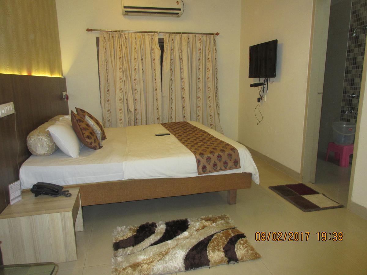 Hotel Panchratna Panvel Εξωτερικό φωτογραφία