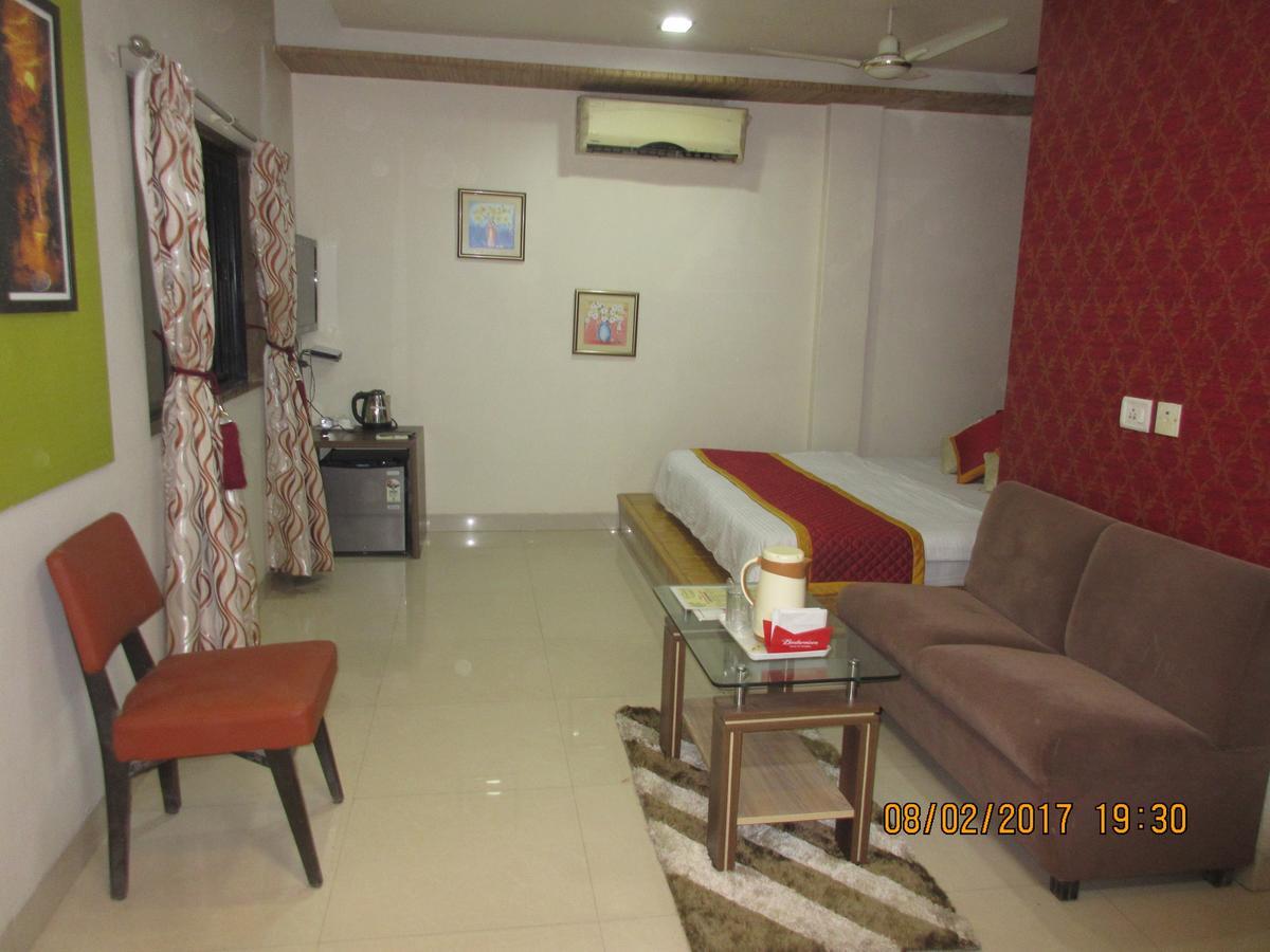 Hotel Panchratna Panvel Εξωτερικό φωτογραφία