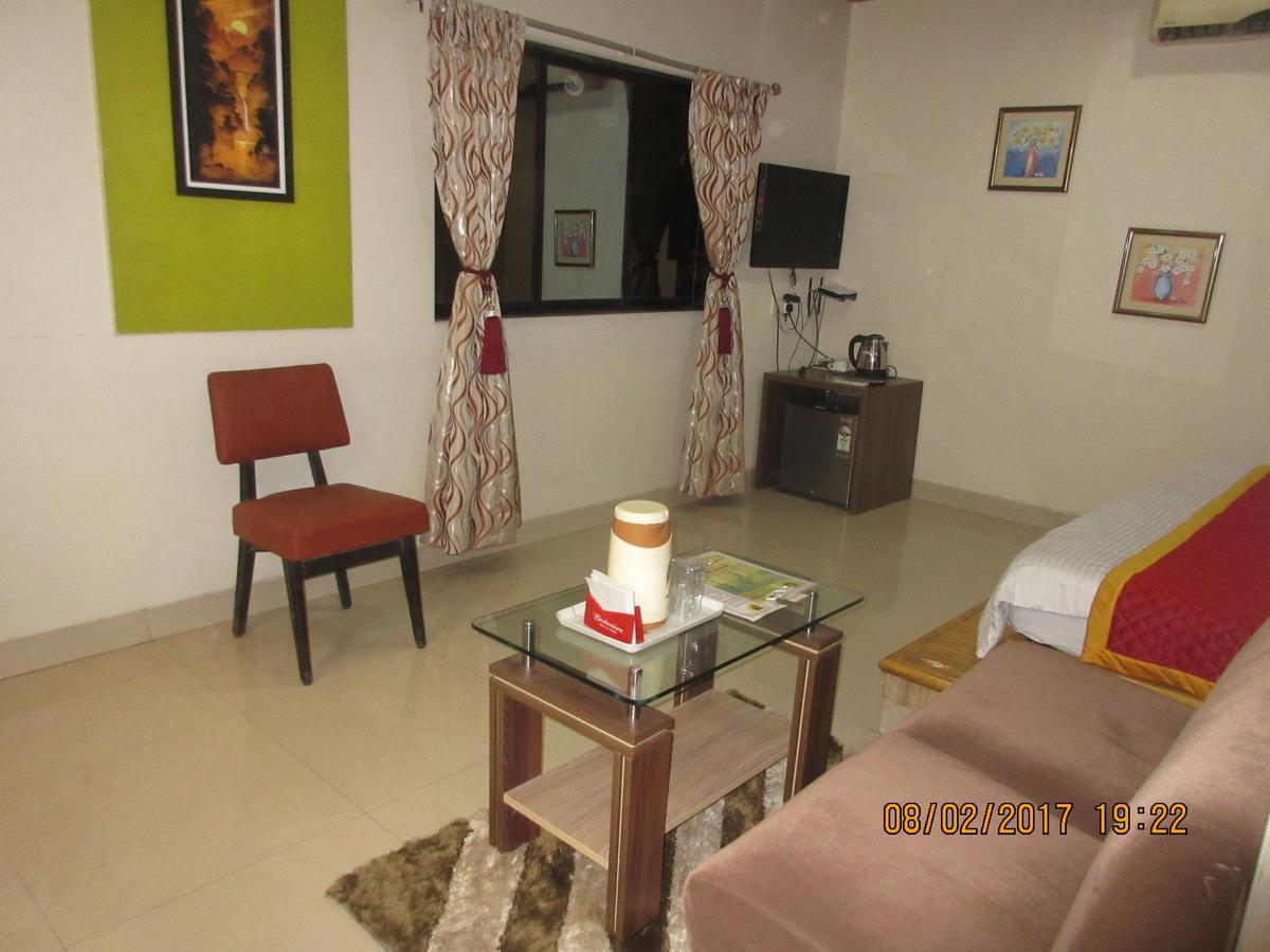 Hotel Panchratna Panvel Εξωτερικό φωτογραφία