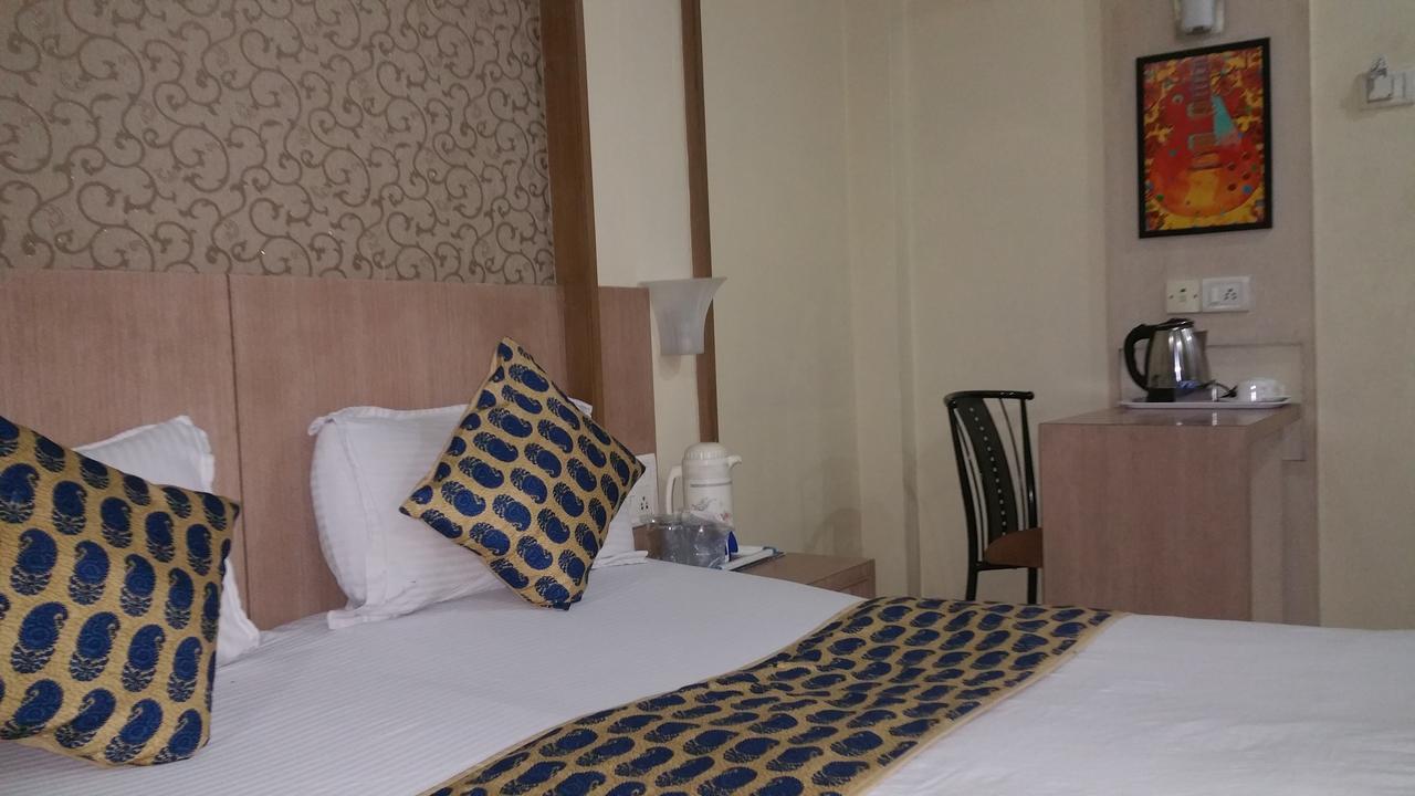 Hotel Panchratna Panvel Εξωτερικό φωτογραφία
