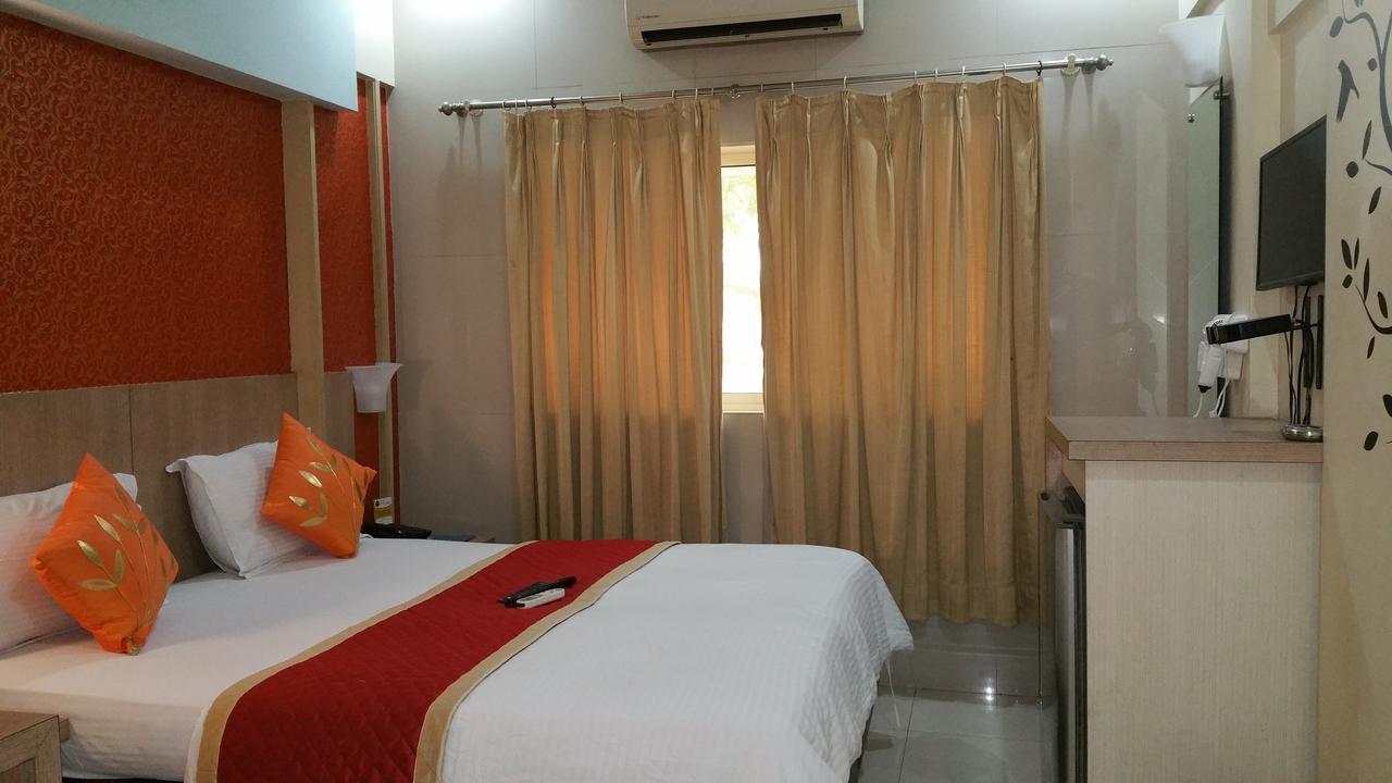 Hotel Panchratna Panvel Εξωτερικό φωτογραφία
