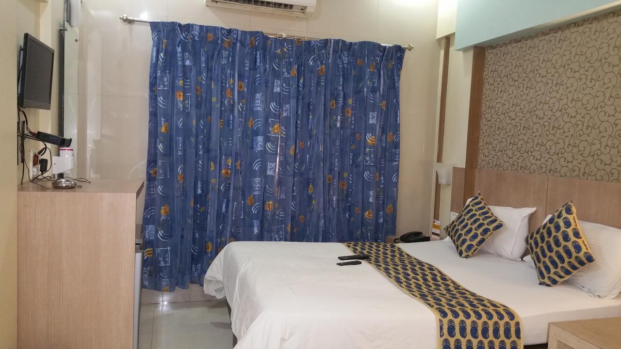 Hotel Panchratna Panvel Εξωτερικό φωτογραφία